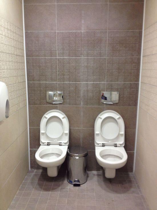 Туалеты в Сочи для двоих (34 фото)