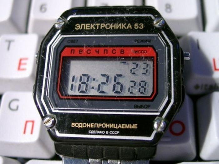  Наручные часы советского времени (40 фото)