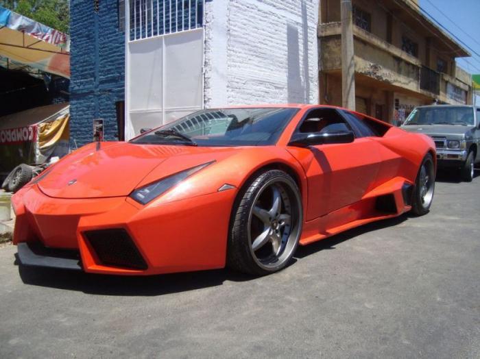 Копия Lamborghini Reventon (15 фото)