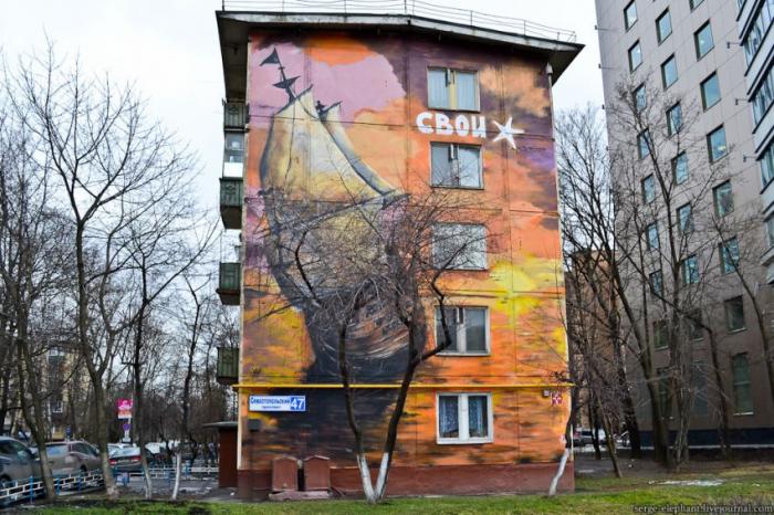  Граффити кораблей на жилых домах на Севастопольском проспекте (7 фото) 
