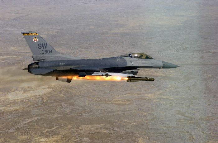    F-16 (1 )