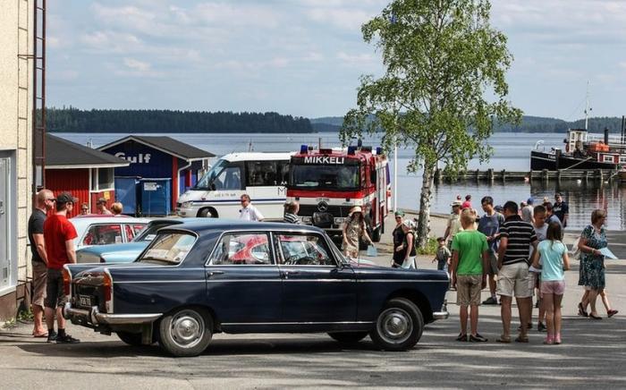 Ретро автомобили Финляндии (45 фото)