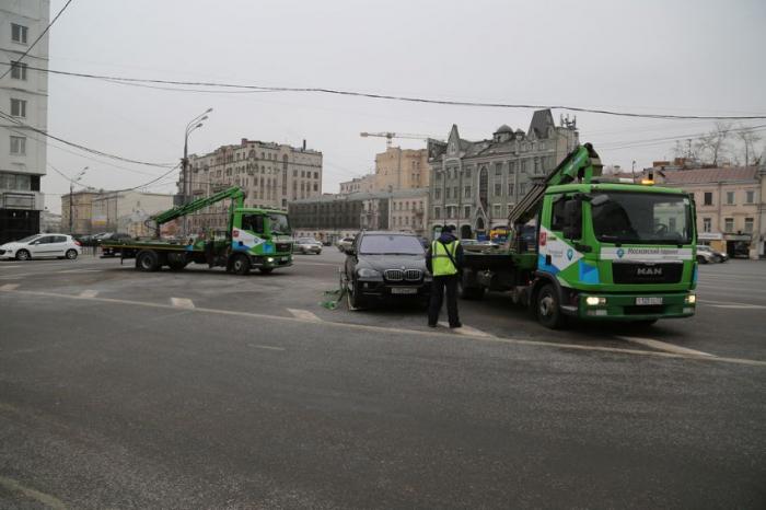 Московская эвакуация: польза или бизнес? (10 фото)