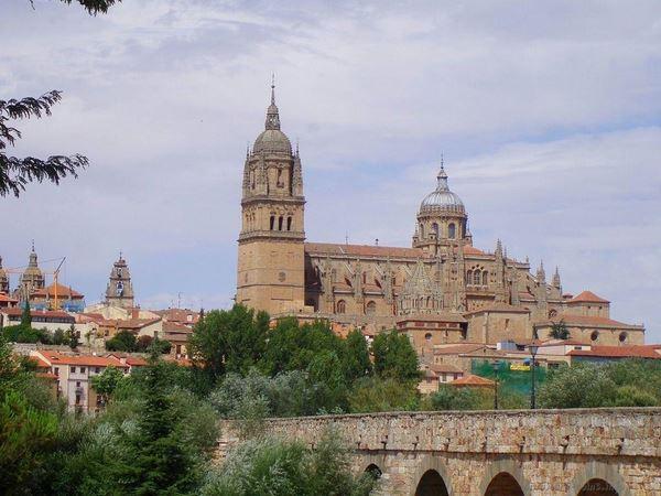 Старинный город Саламанка в Испании (8 фото)