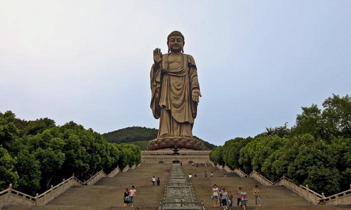 Самые высокие статуи (30 фото)