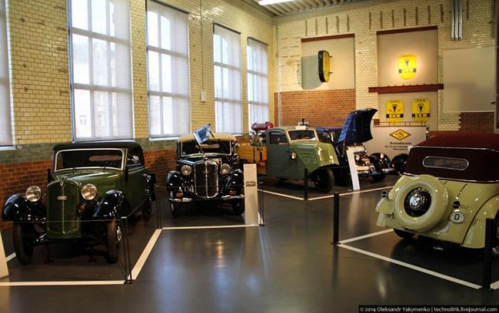 Автомобили индустриального музея Хемница и выставка автомобилей DKW (35 фото)