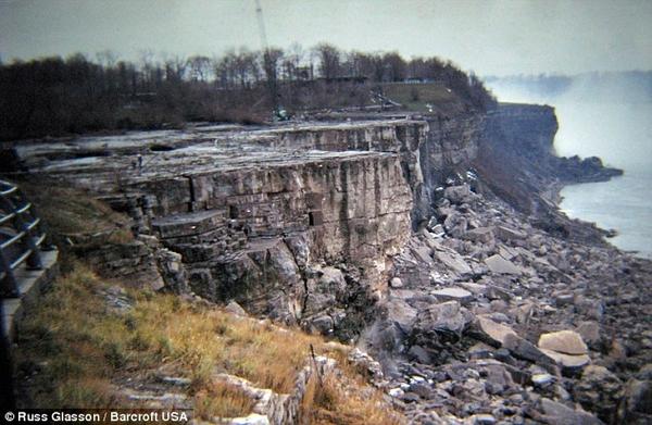 Остановка Ниагарского водопада на ремонт в 1969 году (4 фото)