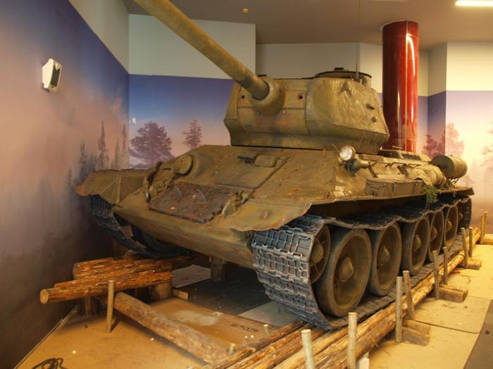 Советский танк КВ-1 1942 (Упрощенная башня)