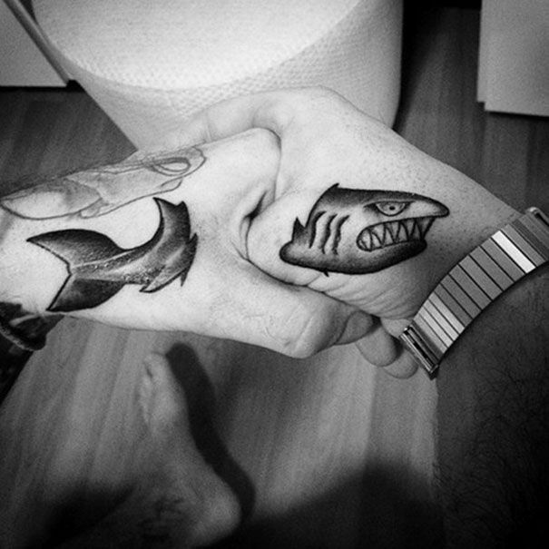 Татуировки, подсказанные физиологией человека (21 фото)