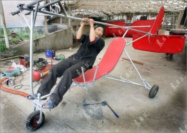 Фермер из Китая построил самолет своими руками (18 фото)