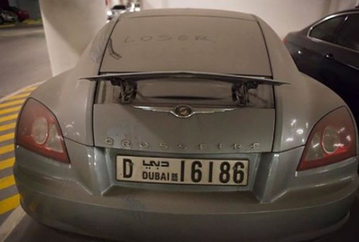 Заброшенные суперкары Дубая (40 фото)