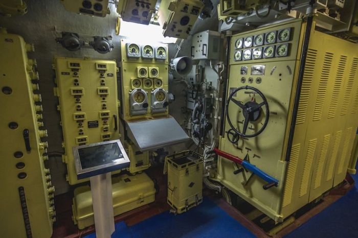 Российская подводная лодка "Новосибирский комсомолец" (48 фото)