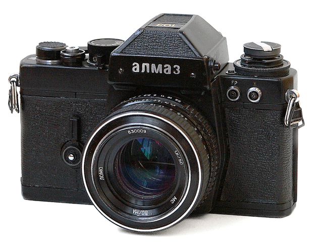 10 легендарных советских фотоаппаратов (11 фото)