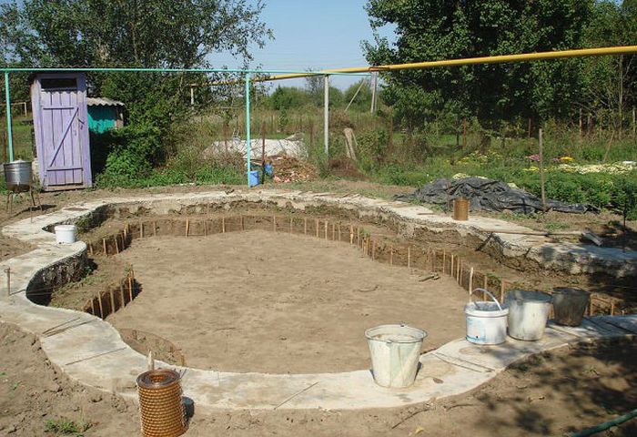 Строим бассейн на дачном участке своими руками (20 фото)