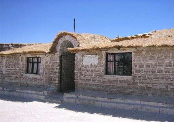  Гостиница из соли в Боливии (9 фото)	
