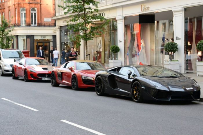 Арабские миллионеры на отдыхе в Лондоне (13 фото)