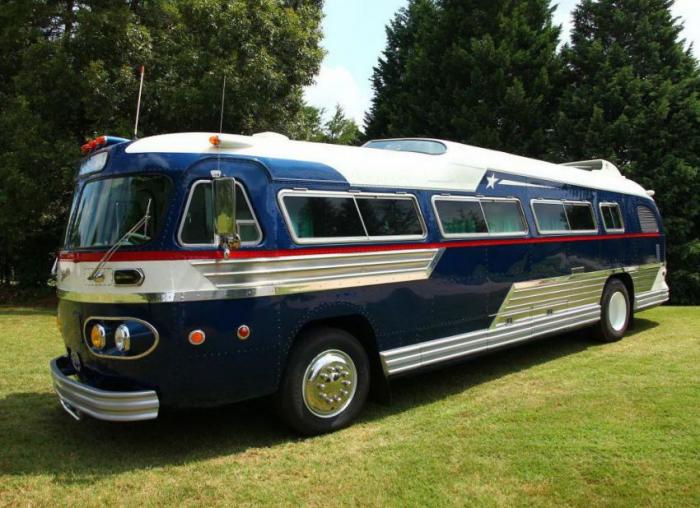    1957 Flxible Starliner (15 ) 