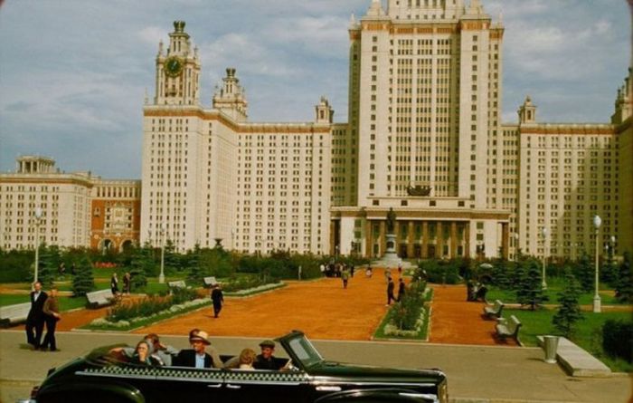 Жизнь в СССР через десять лет после войны (50 фото)