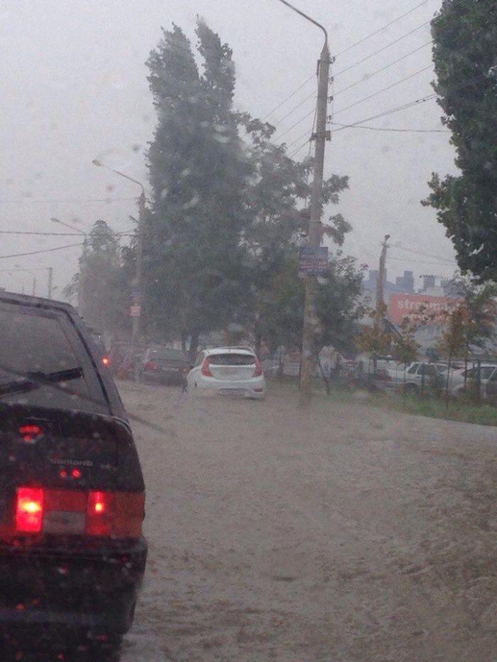 Потоп в Ростове-на-Дону (24 фото) 