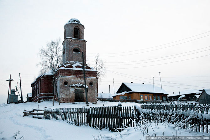 Село Пянтег и деревянная Богоявленская церковь (20 фото)