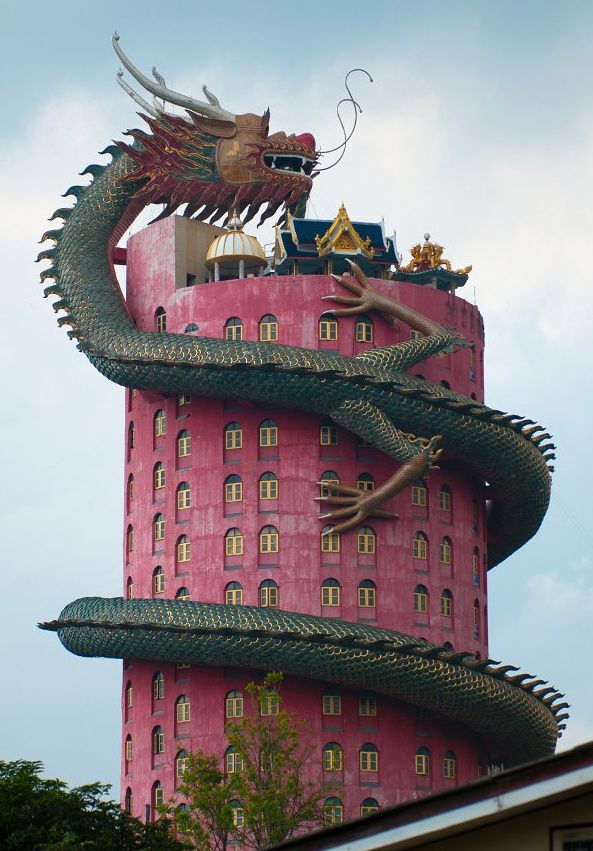 Храм Дракона в Тайланде (4 фото)