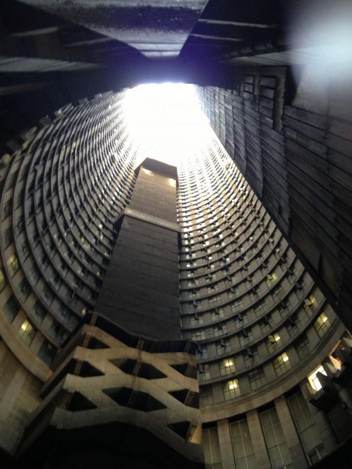 54 этажный небоскреб в Африке (16 фото)