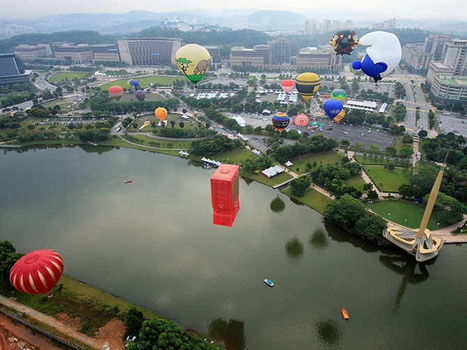 Самые зрелищные фестивали воздушных шаров (27 фото)