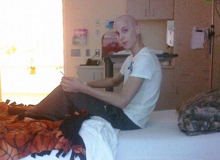 Подросток излечился от рака и занялся бодибилдингом (12 фото)