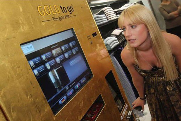  Берлинский банкомат, выдающий золото (7 фото) 
