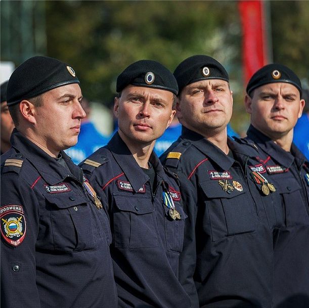 Фотографии из Instagram российской полиции (41 фото)