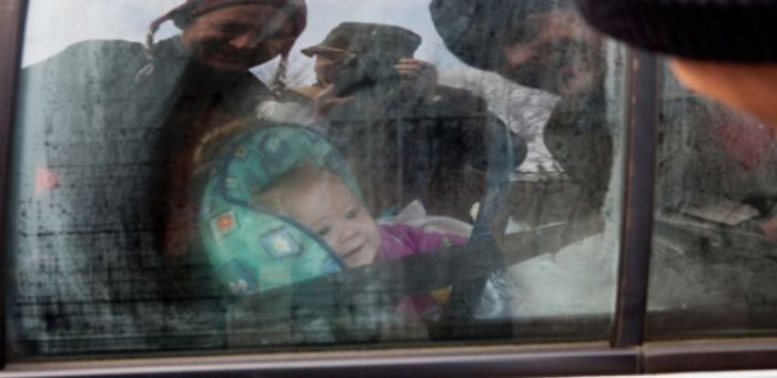 Эвакуаторщики увезли авто с 4-месячным ребенком (2 фото)