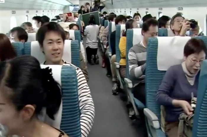 500 километров в час – новый рекорд японского суперпоезда (3 фото+видео)