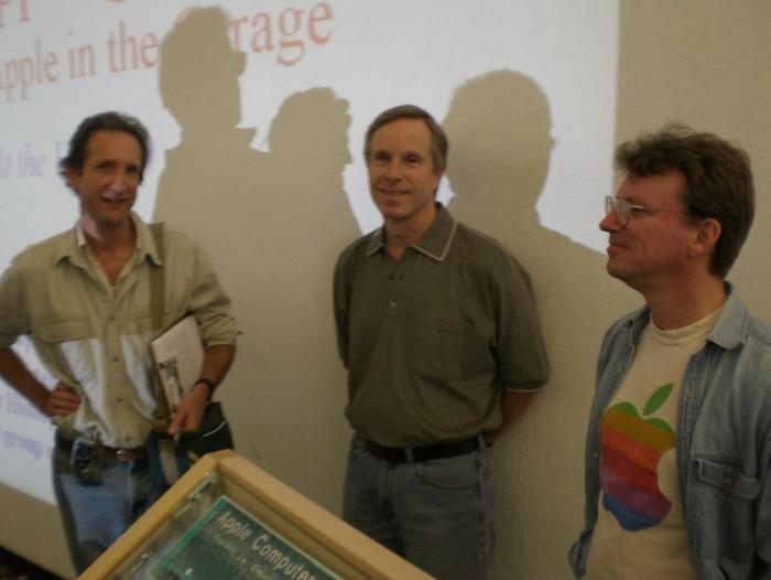  Чем сейчас занимаются первые сотрудники Apple (12 фото) 