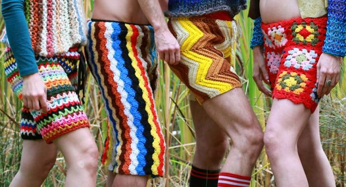 Вязаные крючком разноцветные шорты и брюки (8 фото)