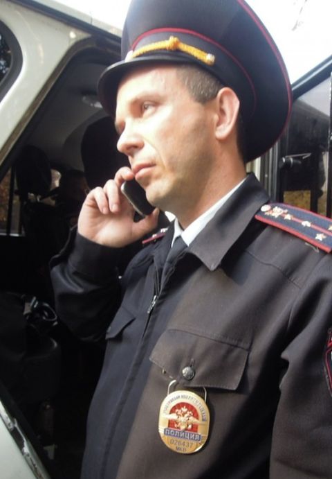 Подборка курьезных звонков в кемеровскую полицию (7 фото)