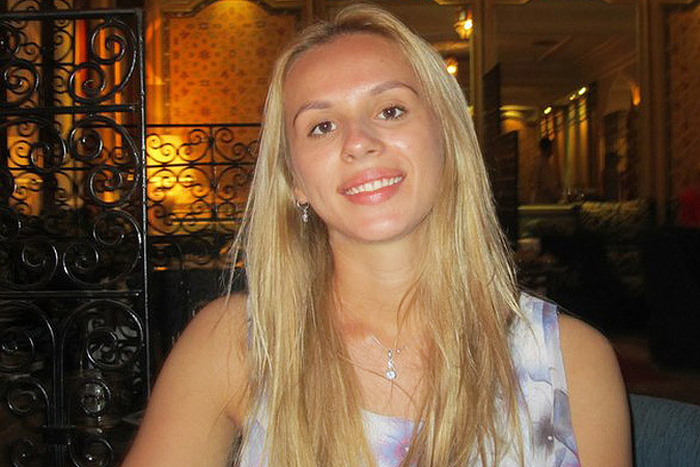 В Москве умерла девушка, принимавшая ванну со смартфоном (5 фото)