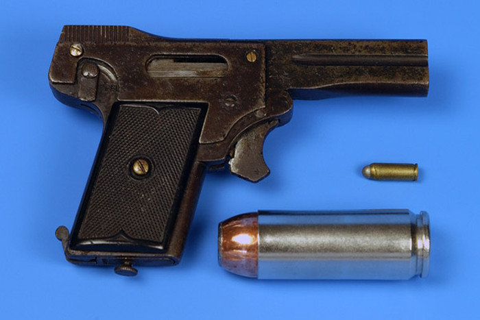 «Колибри» - самый маленький пистолет для самообороны в мире (7 фото)