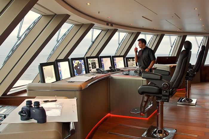 Яхта миллиардера Андрея Мельниченко за 300 млн долларов (50 фото)