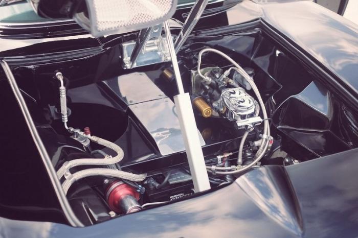 Corvette C2 со среднемоторной компоновкой (11 фото)
