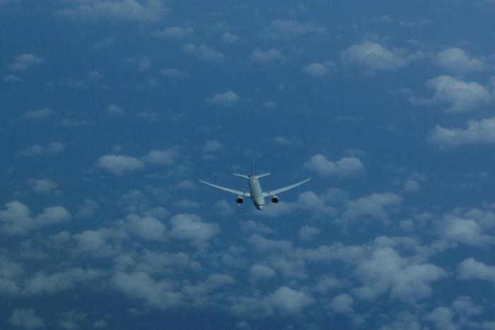 Летная работа на самолете Boeing-777 (14 фото)