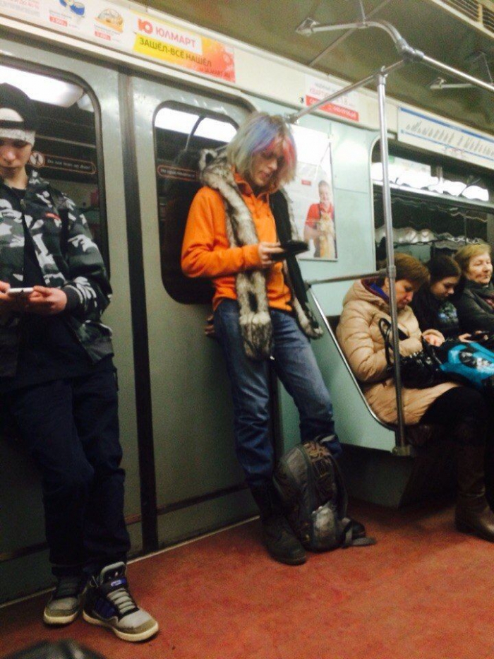 Модники питерского метро (30 фото)