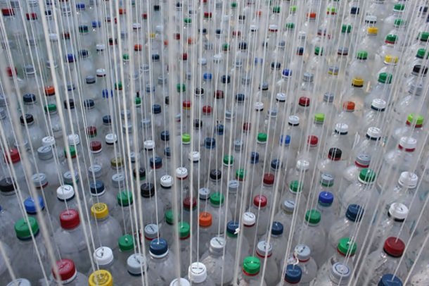 Гениальные креативные творения из пластиковых бутылок (25 фото)