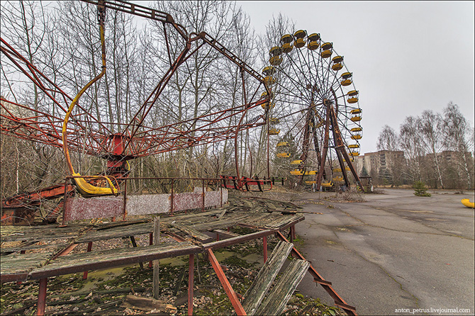 Чернобыльская зона 29 лет спустя (14 фото)