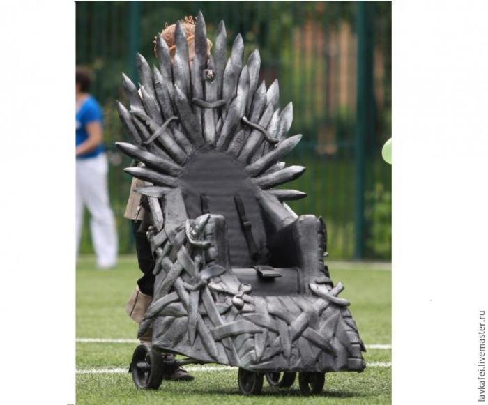Фотоотчет по созданию Железного трона из старой детской коляски (22 фото)