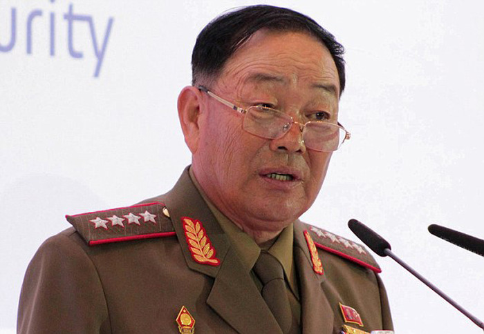 В сети появилась информация о казни министра обороны КНДР (6 фото)
