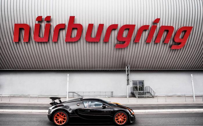 Последний реверанс Bugatti на Нюрбургринге (13 фото)