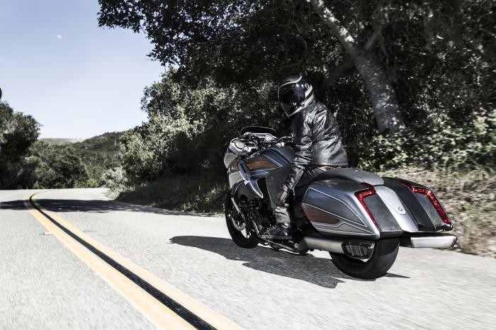 BMW Motorrad показал концепт мотоцикла Concept 101 (26 фото)