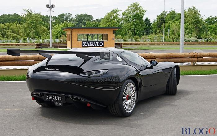 Ателье Zagato представило спорткар под названием Mostro (13 фото)