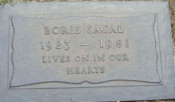 Самые нелепые смерти 20 века (10 фото) Самые нелепые смерти 20 века (10 фото)