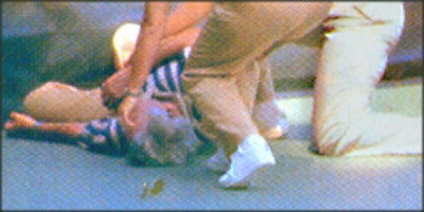 Самые нелепые смерти 20 века (10 фото) Самые нелепые смерти 20 века (10 фото)